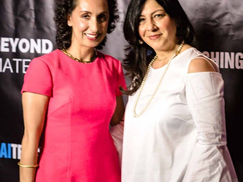 beyond-materialism-photo-op-3