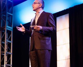 dr-babak-edraki-speaking-2