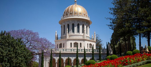 How a Religion with No Clergy Works