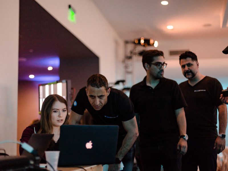 payam-zamani-backstage-with-crew